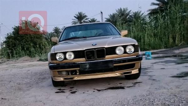 بی ئێم دەبڵیو سیریەس 7 1988 بۆ فرۆشتن لە عێراق - حیللە